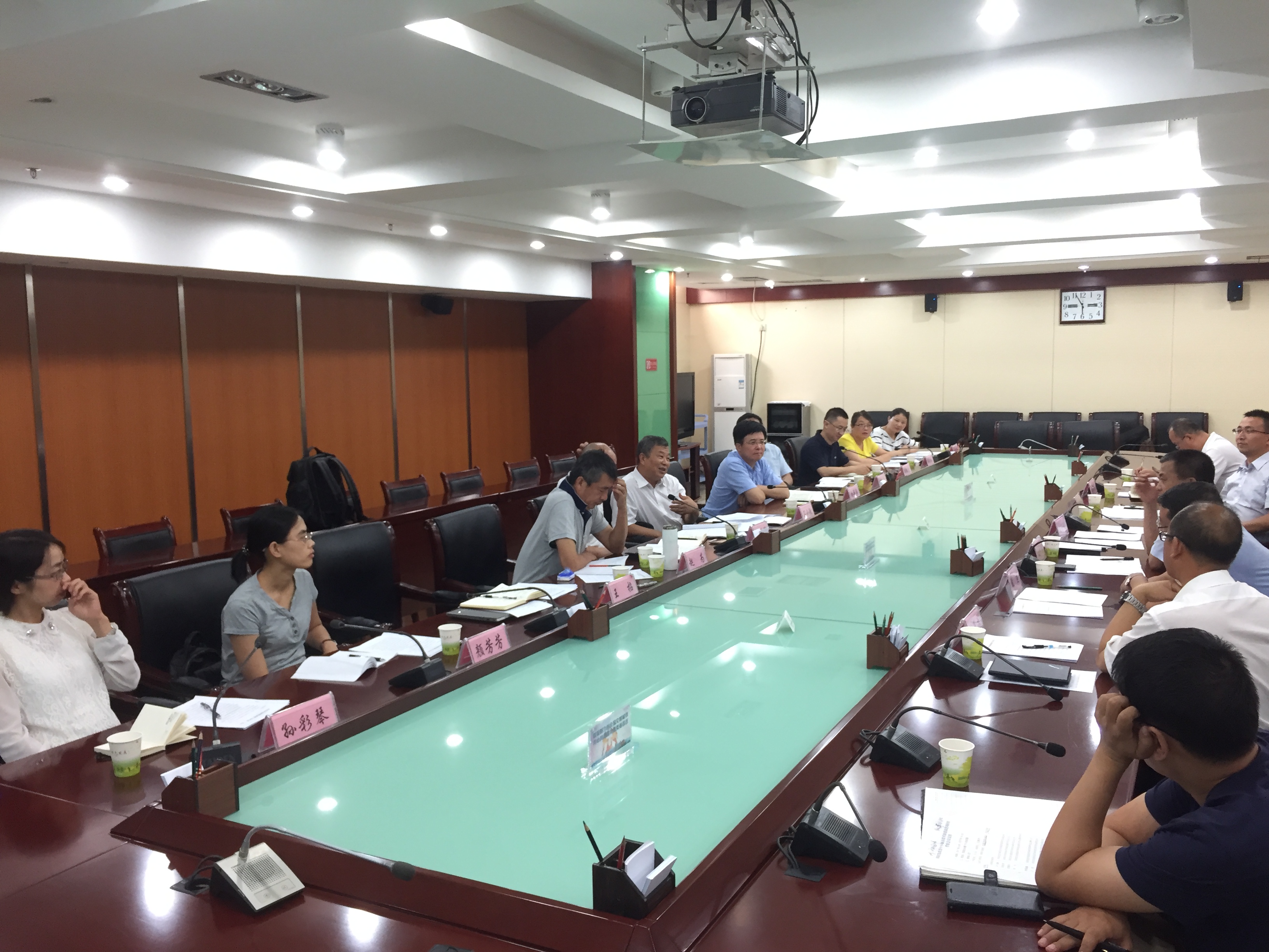 中國經(jīng)濟(jì)體制改革基金會“改革試點(diǎn)評估”課題組赴疆調(diào)研                                                                      